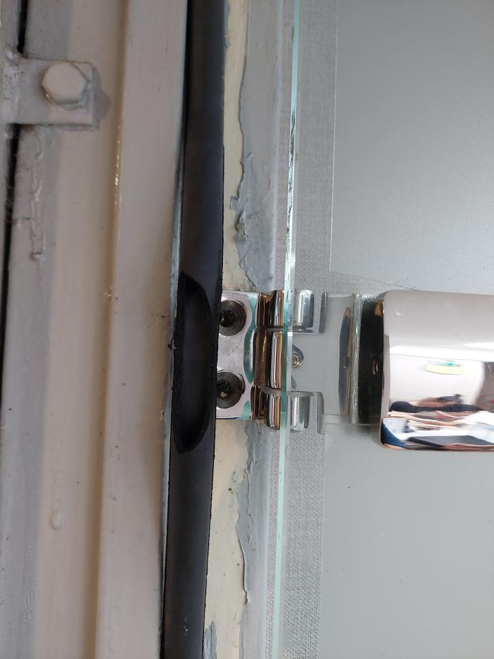 玻璃門案件圖片