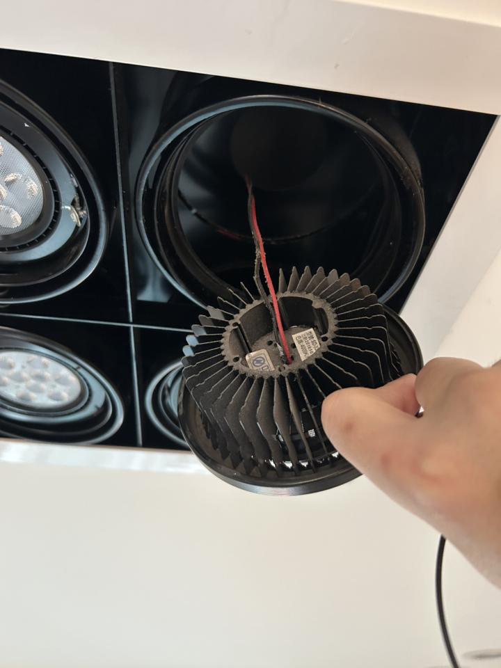 燈具安裝案件圖片