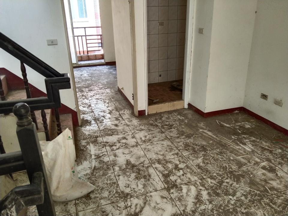 門片安裝案件圖片