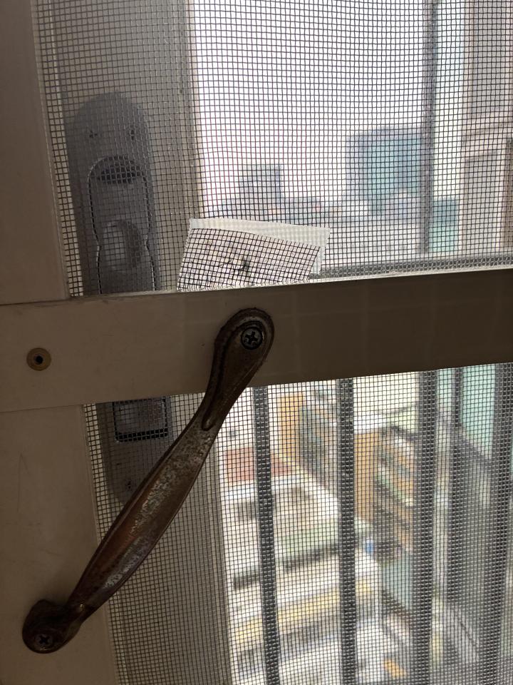 窗戶維修案件圖片