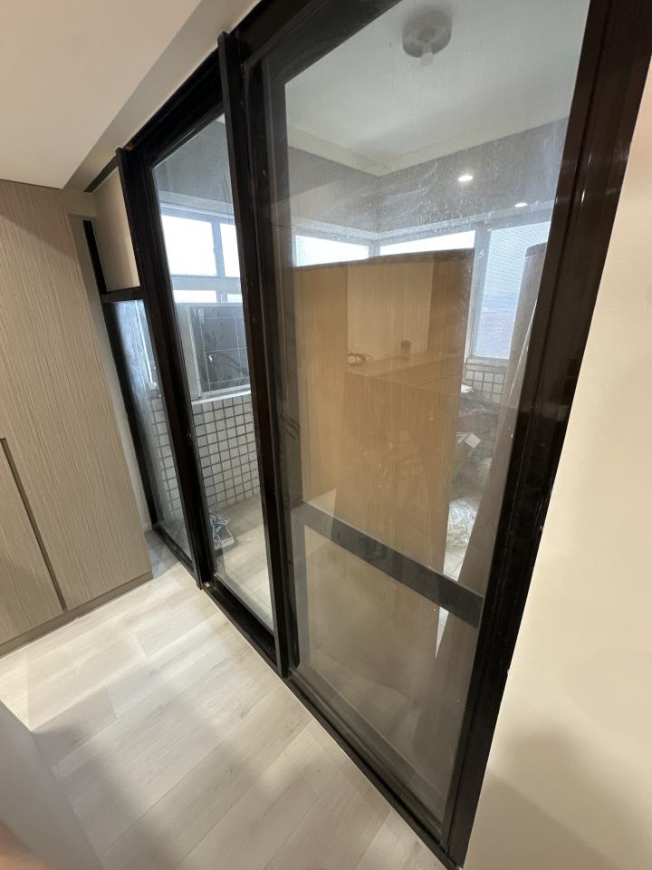 窗簾安裝維修案件圖片