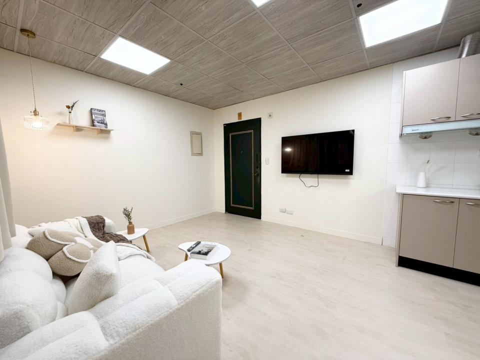 電視壁掛架安裝案件圖片