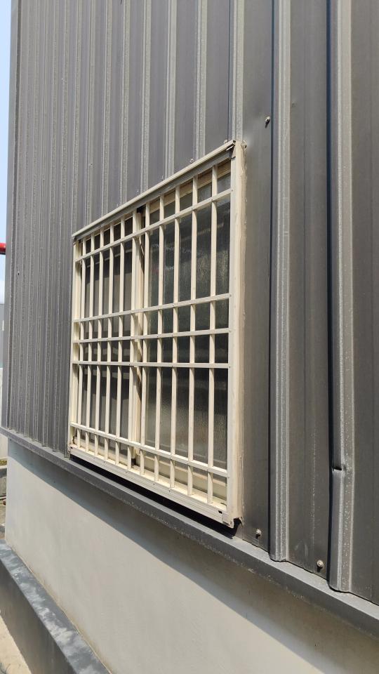 窗戶維修案件圖片