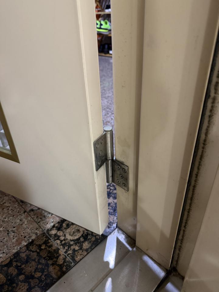 門片維修案件圖片