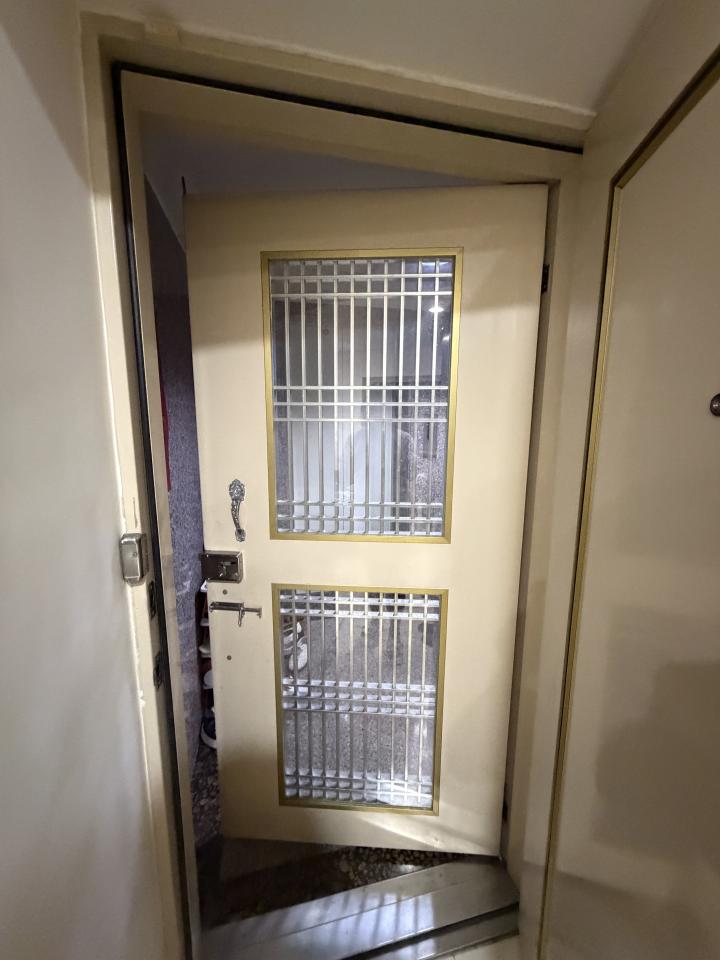 門片維修案件圖片