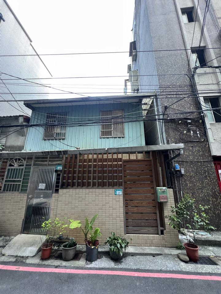 鐵皮屋頂案件圖片