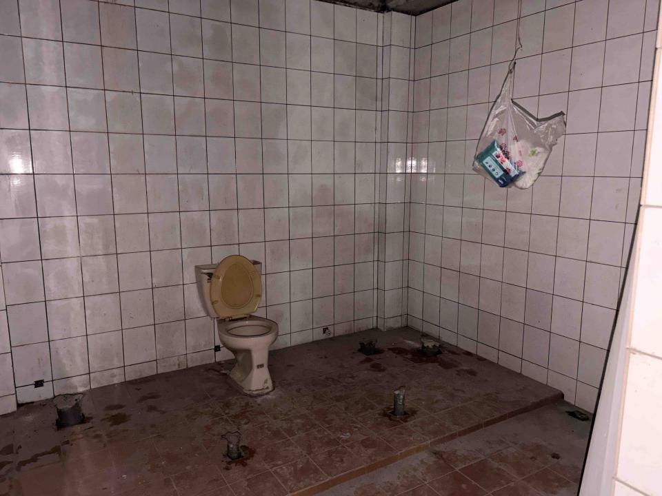 廁所隔間案件圖片