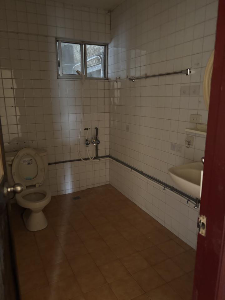 淋浴拉門安裝維修案件圖片