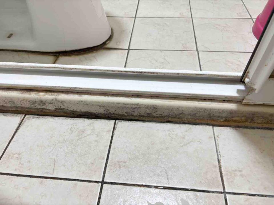 淋浴拉門安裝維修案件圖片