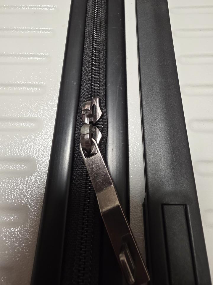 行李箱維修案件圖片