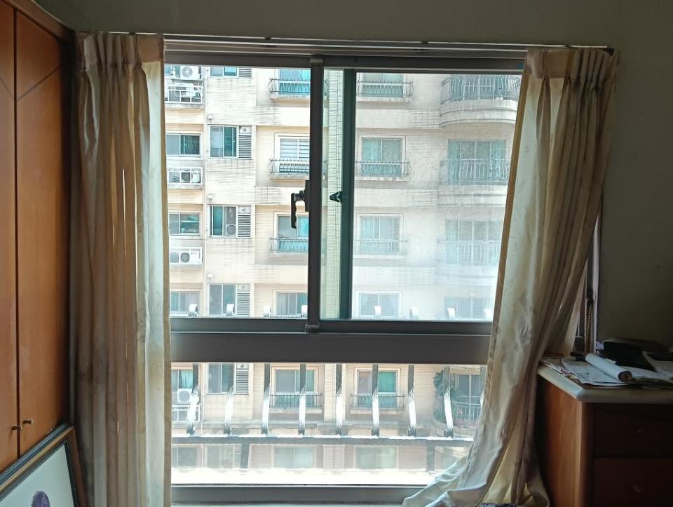 窗簾安裝維修案件圖片