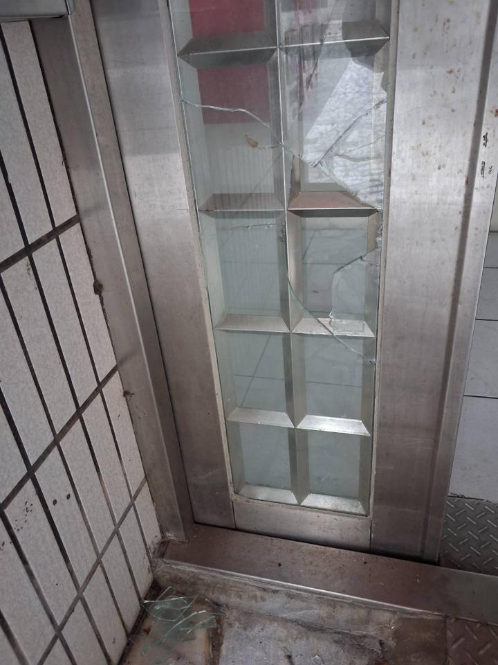 玻璃門案件圖片