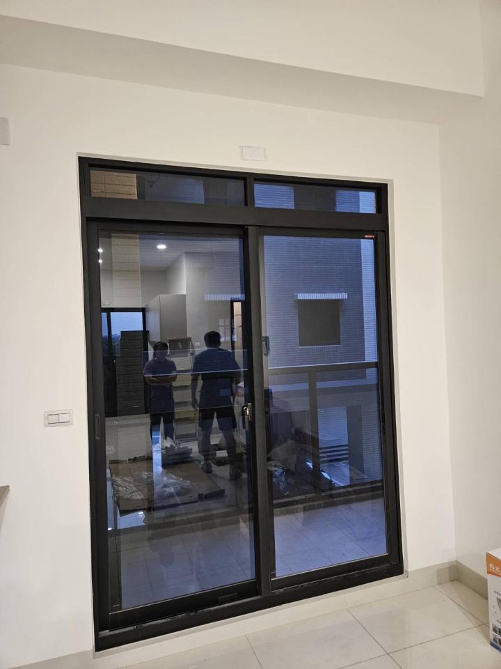 玻璃清潔案件圖片