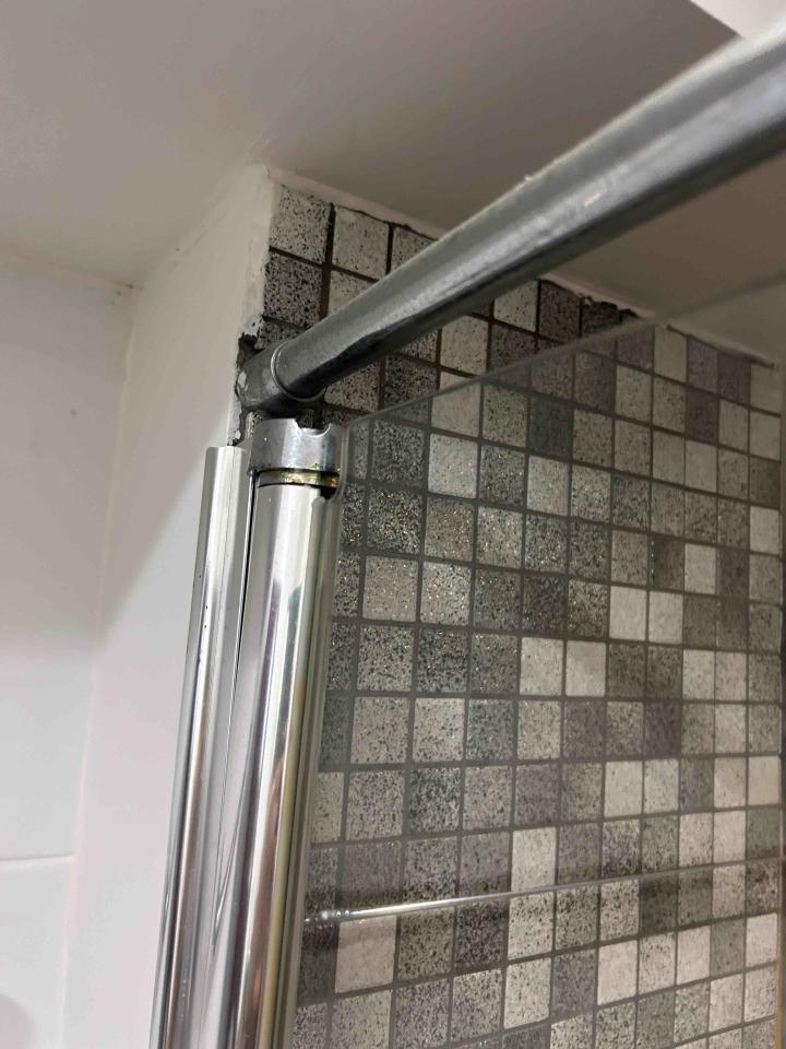 淋浴拉門安裝維修案件圖片
