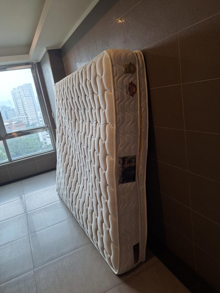 床墊搬運案件圖片