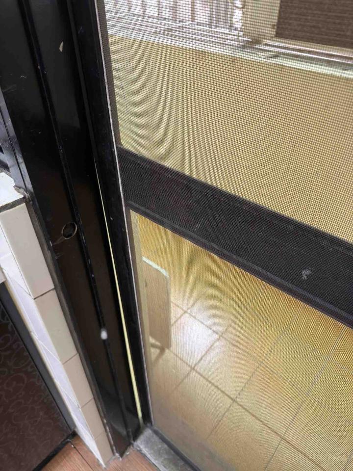 陽台紗網安裝案件圖片