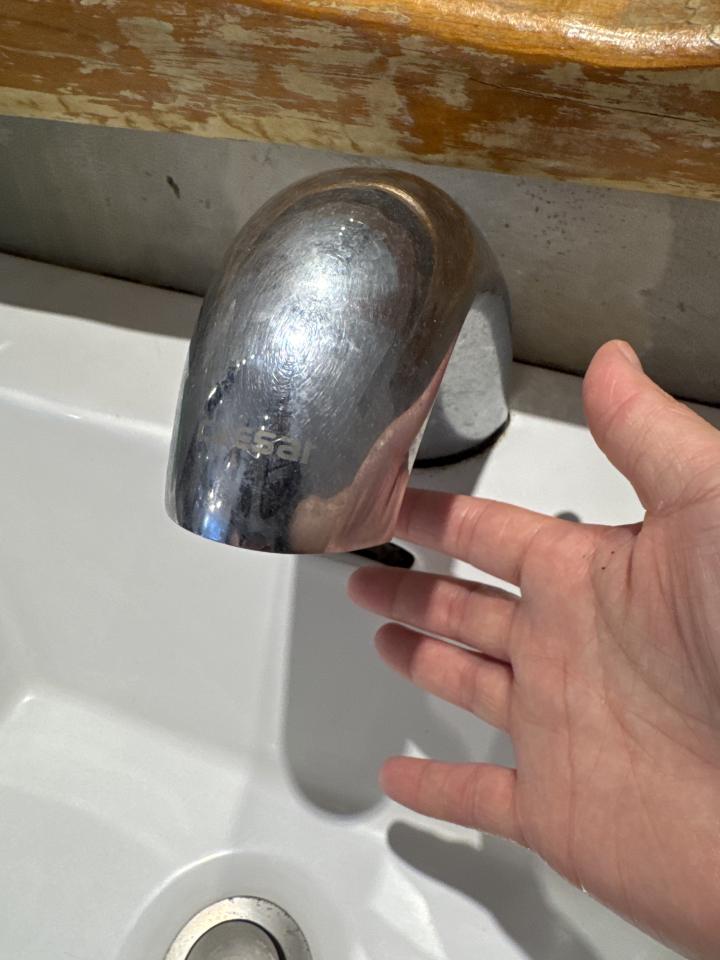 水龍頭裝修案件圖片