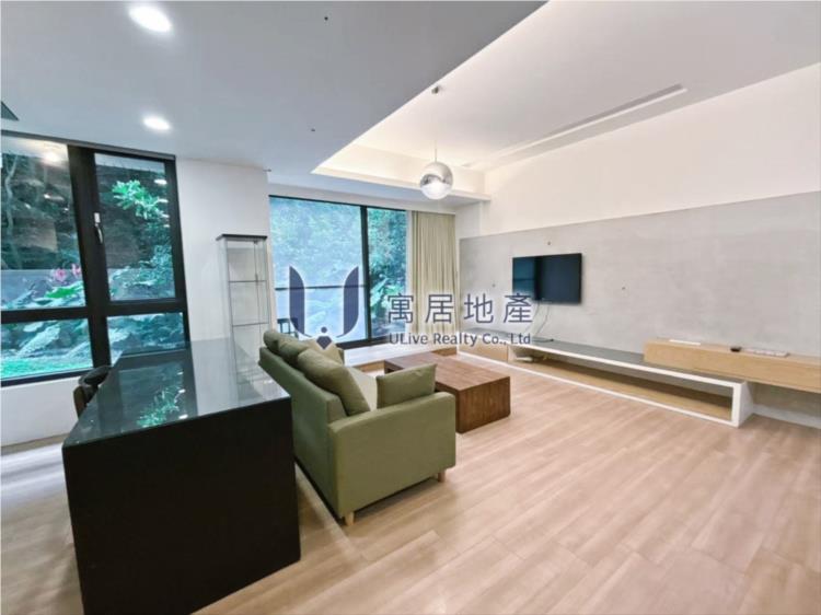 電視壁掛架安裝案件圖片