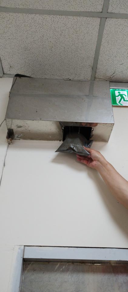 鐵捲門維修案件圖片