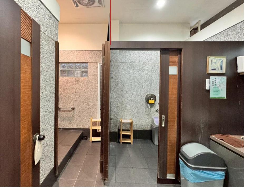 廁所隔間案件圖片