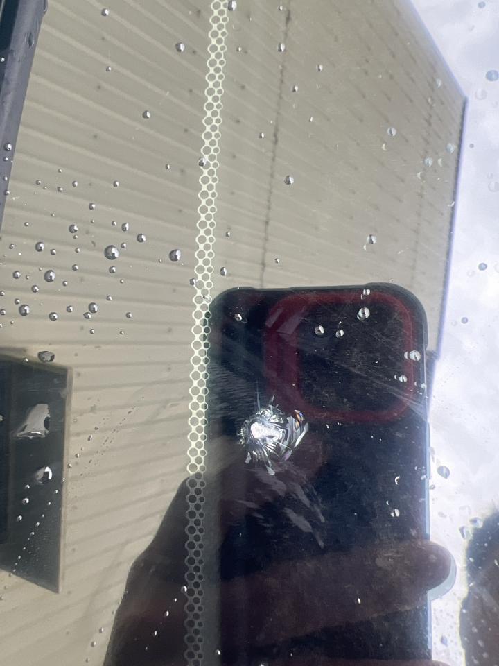 汽車玻璃修補案件圖片