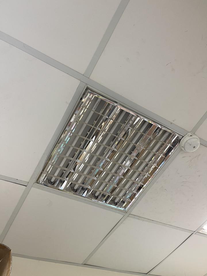 燈具維修案件圖片