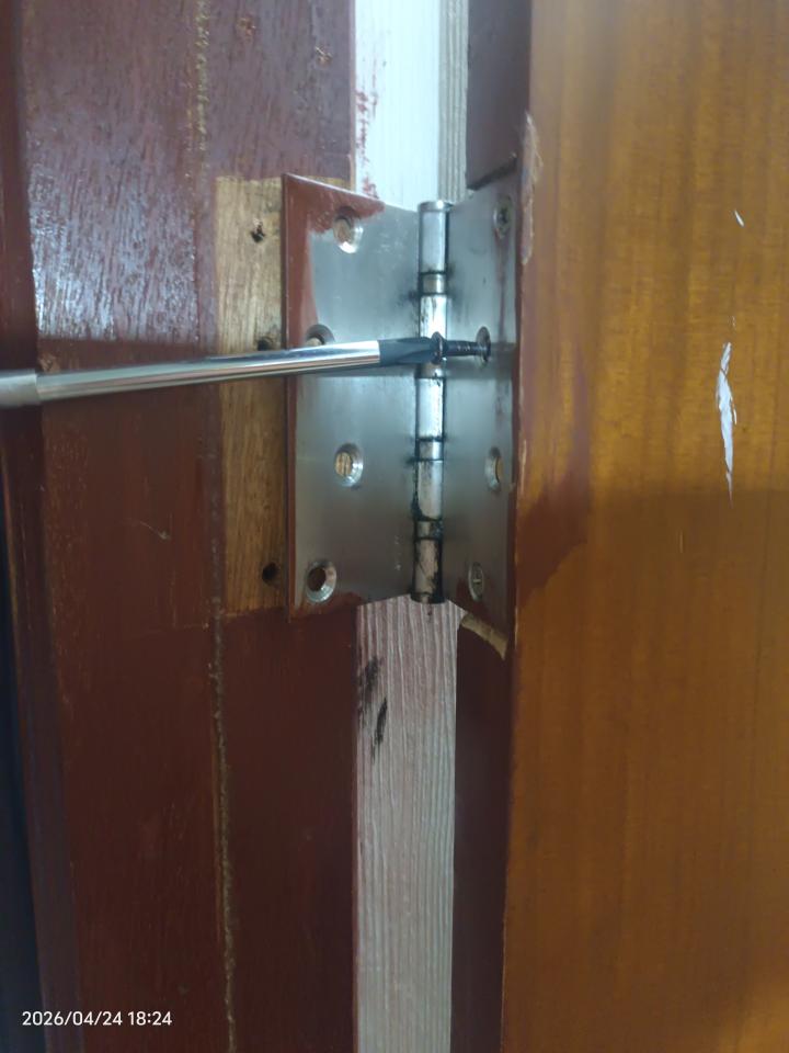 門片維修案件圖片