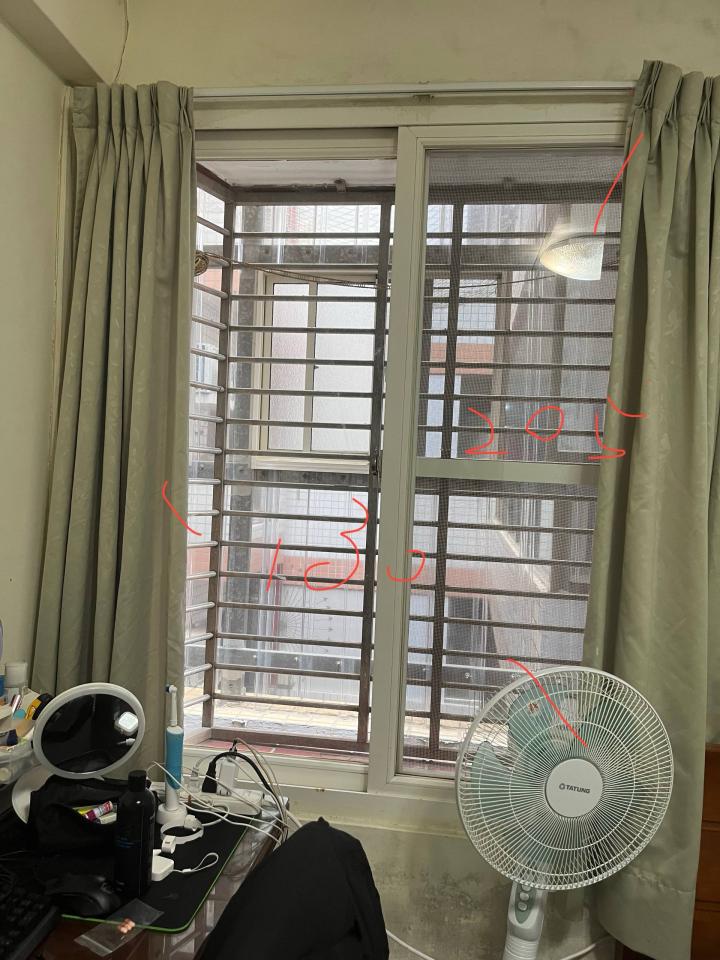 窗簾安裝維修案件圖片