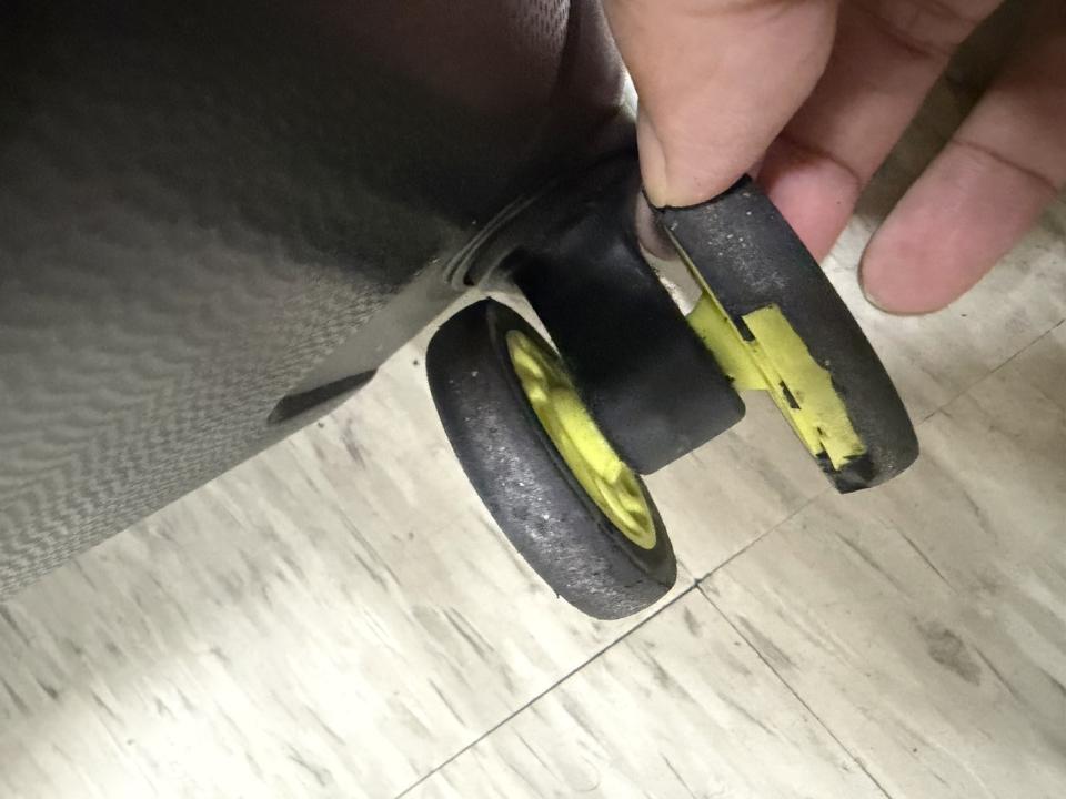 行李箱維修案件圖片