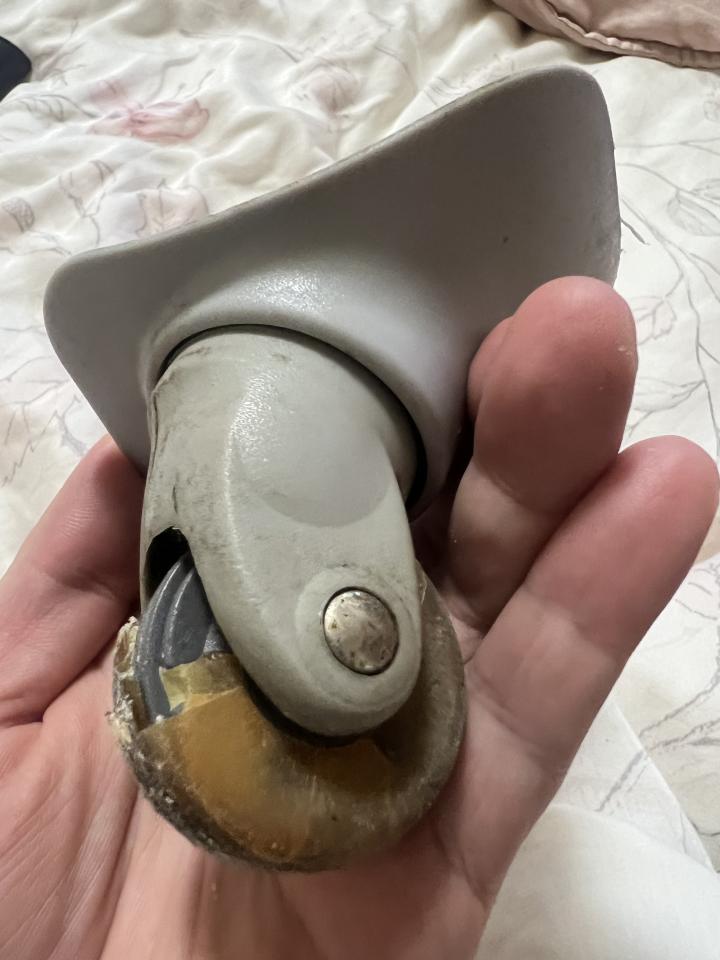 行李箱維修案件圖片