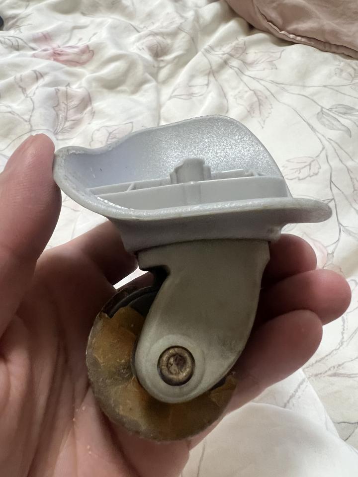 行李箱維修案件圖片