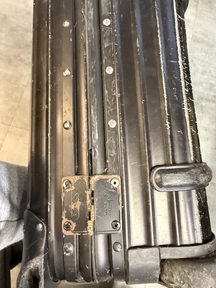 行李箱維修案件圖片