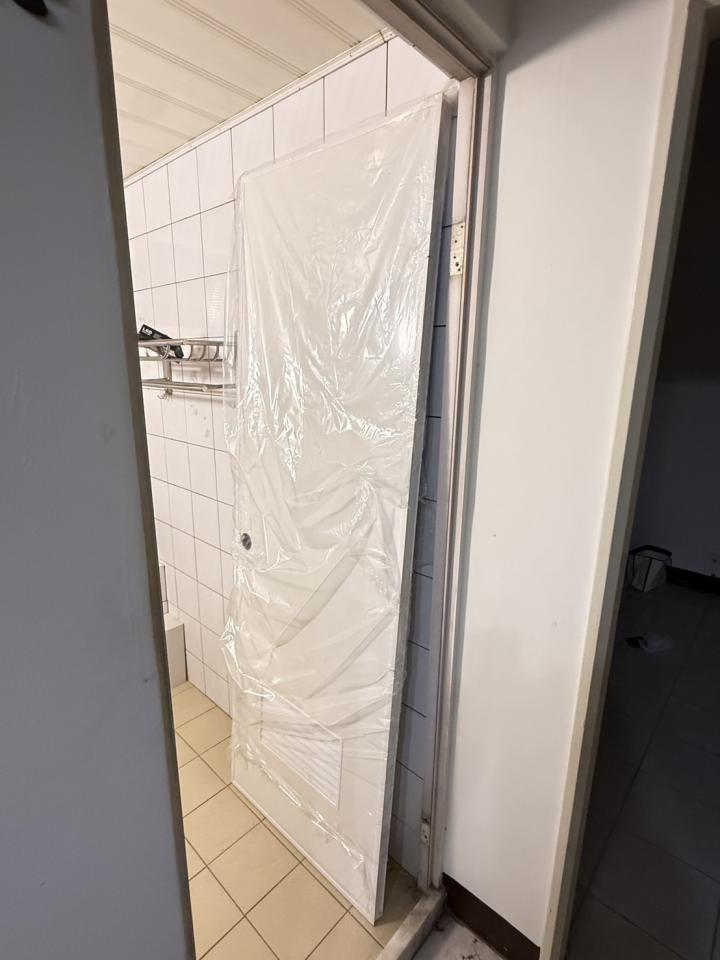 浴室門案件圖片