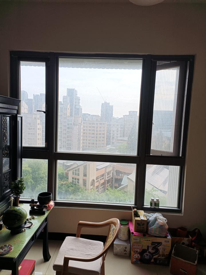 窗簾安裝維修案件圖片