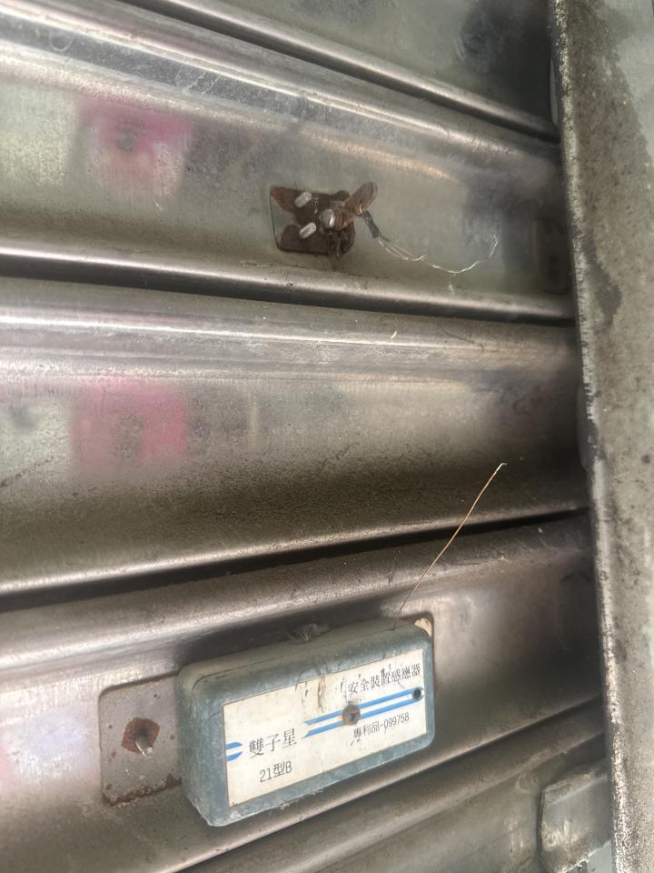 鐵捲門維修案件圖片