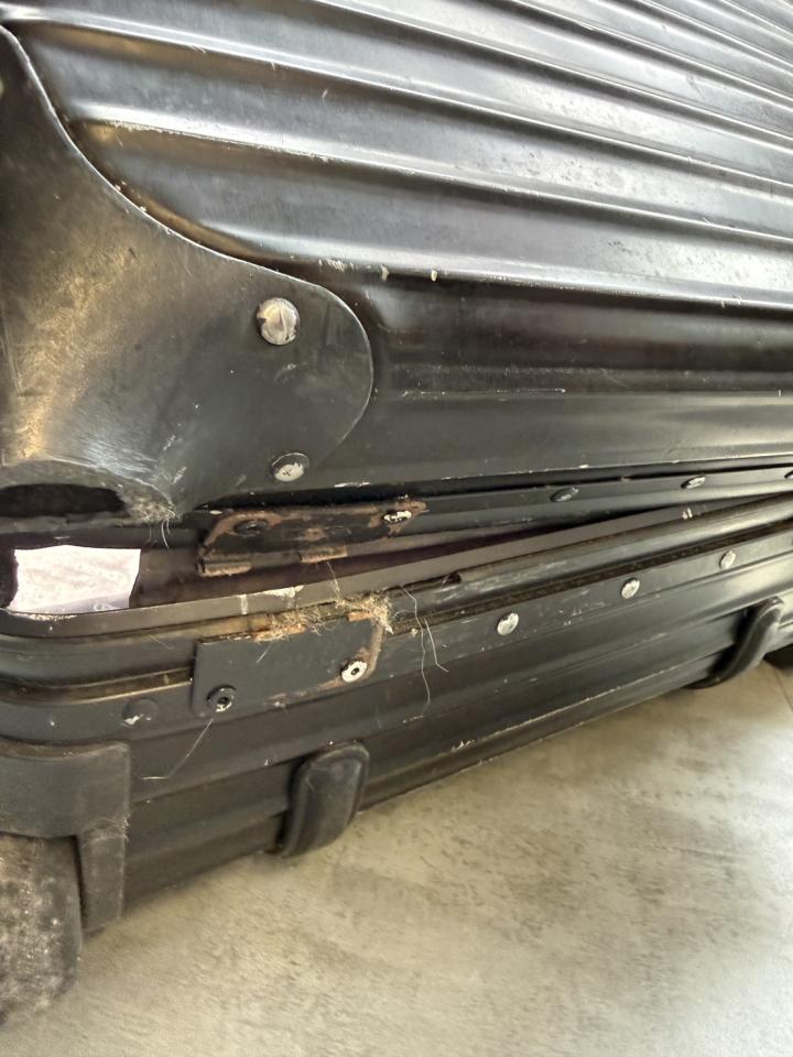 行李箱維修案件圖片