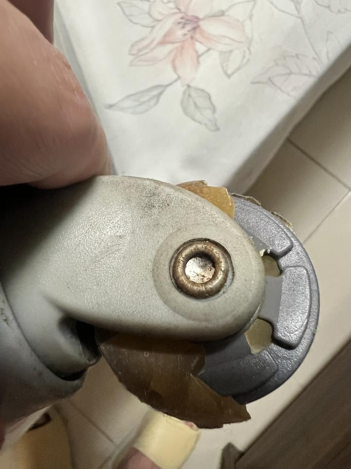 行李箱維修案件圖片