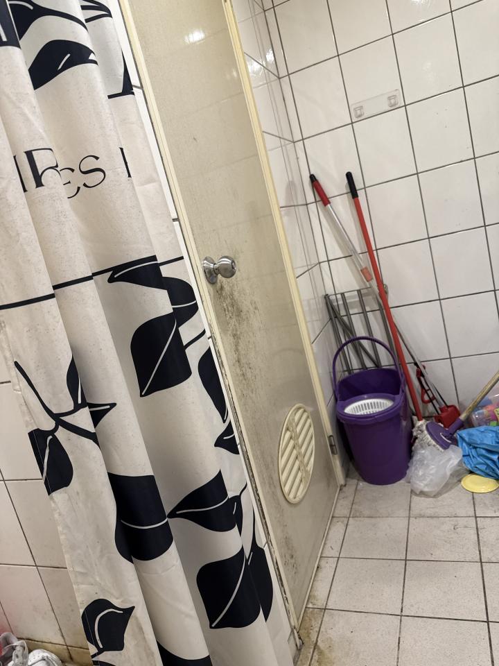 浴室門案件圖片