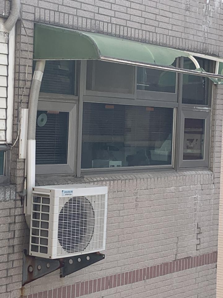 遮雨棚安裝案件圖片