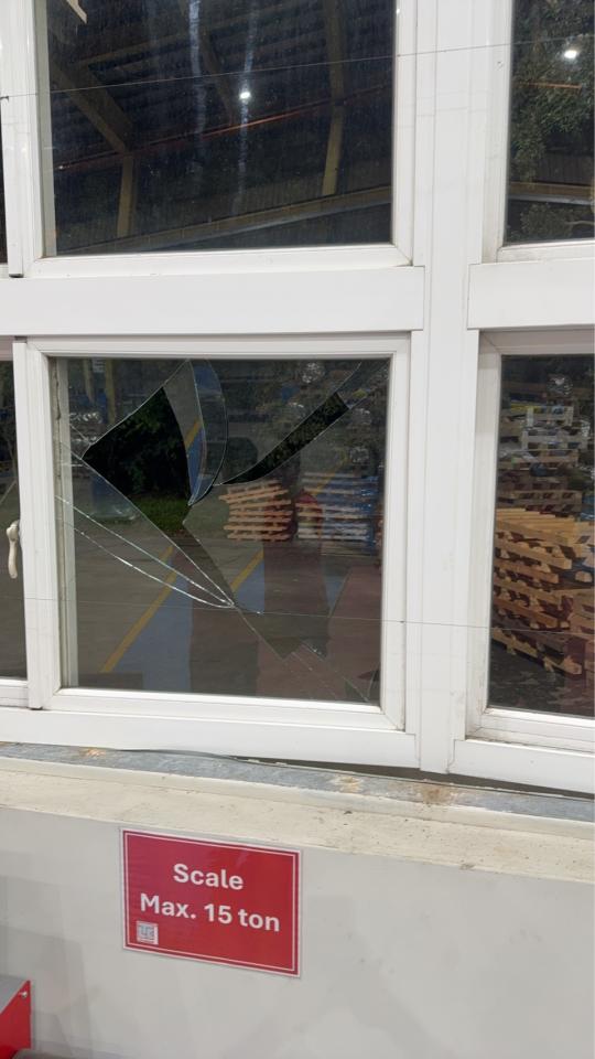 窗戶維修案件圖片