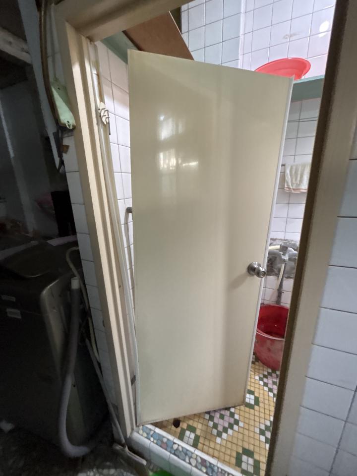 浴室門案件圖片