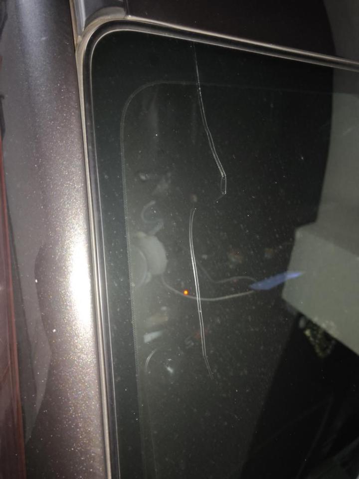 汽車玻璃修補案件圖片
