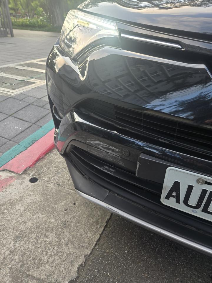 汽車板金烤漆案件圖片
