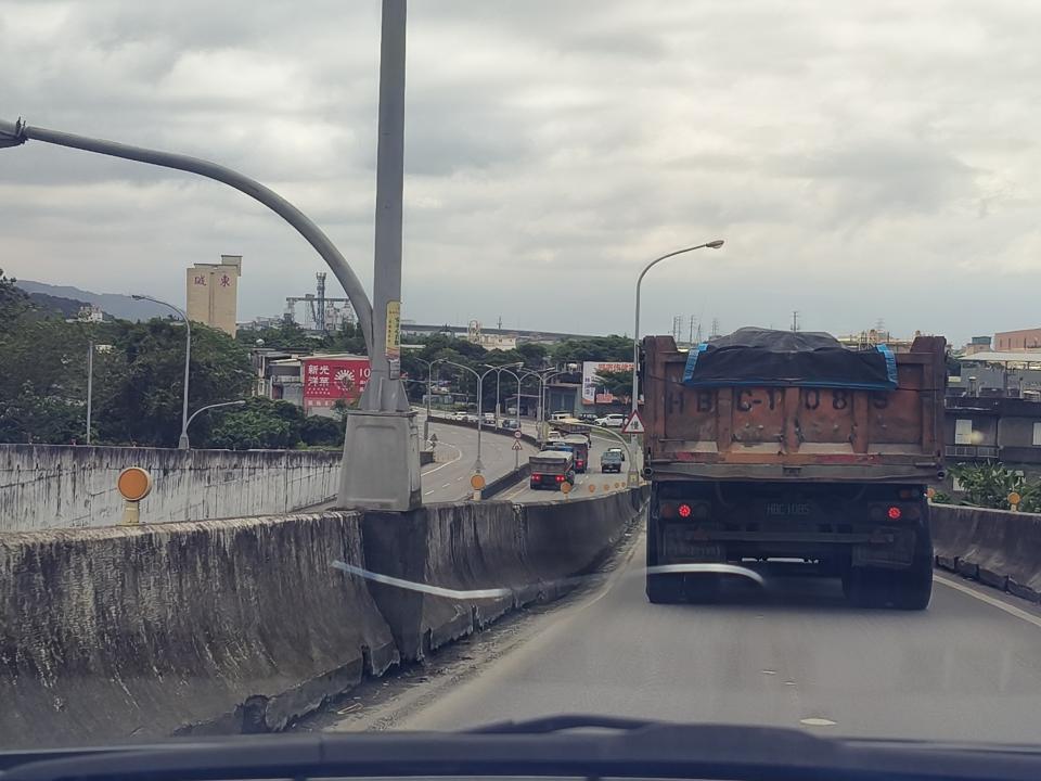 汽車玻璃修補案件圖片
