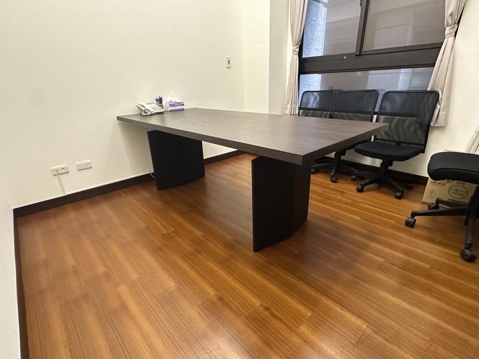 辦公家具回收案件圖片