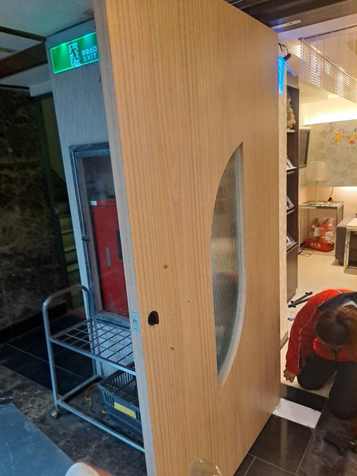 門片安裝案件圖片