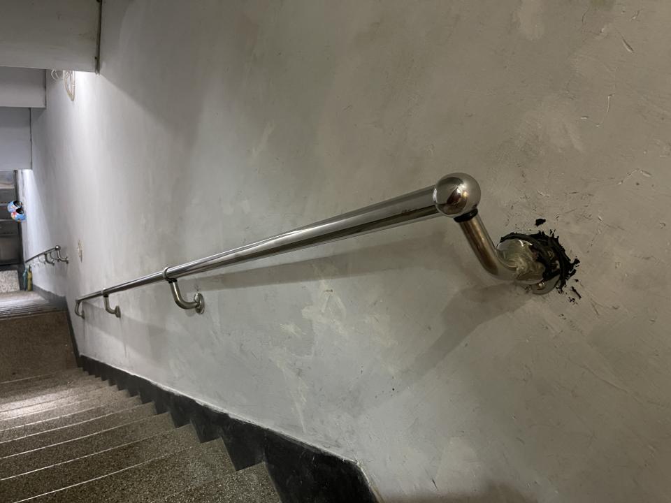樓梯扶手案件圖片