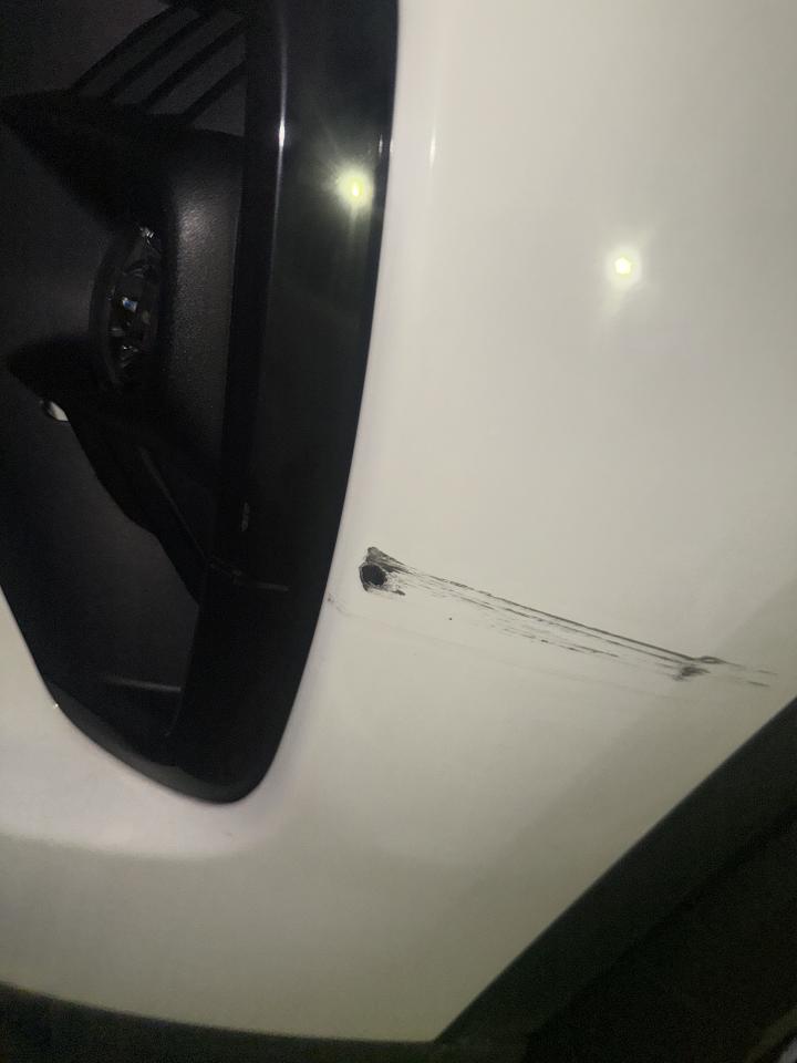 汽車板金烤漆案件圖片