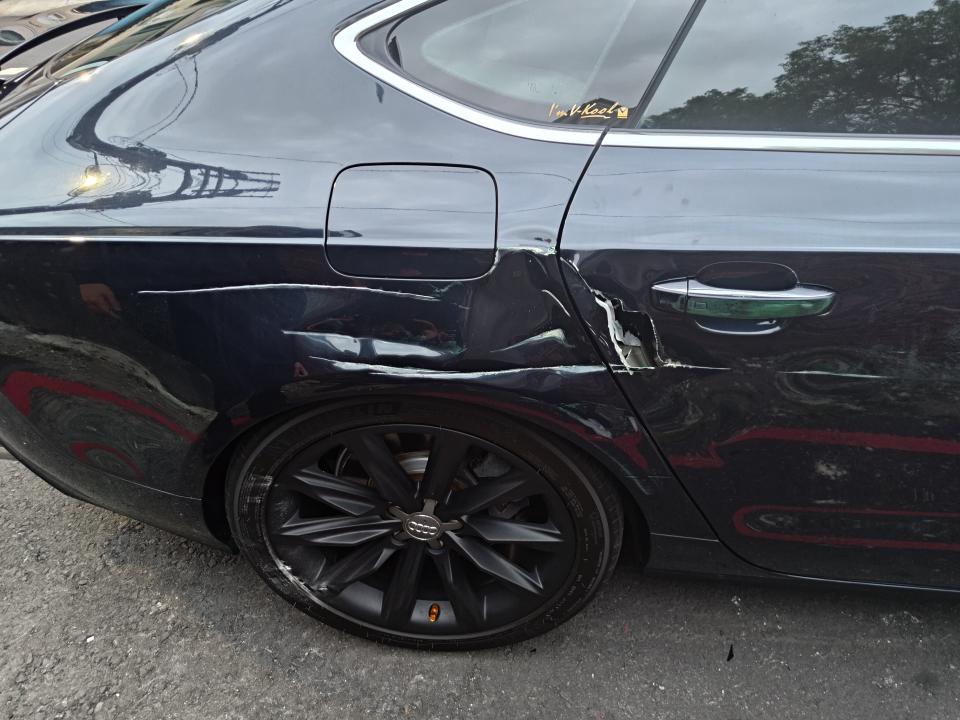 汽車板金烤漆案件圖片