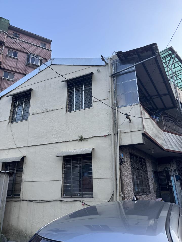 鐵皮屋頂案件圖片